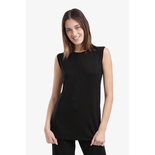 Slim Fit Sleeveless T-Shirt