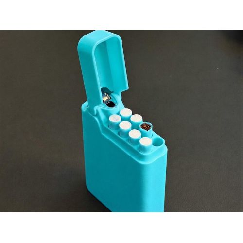 A cigarette case aqua with a practical and stylish design
