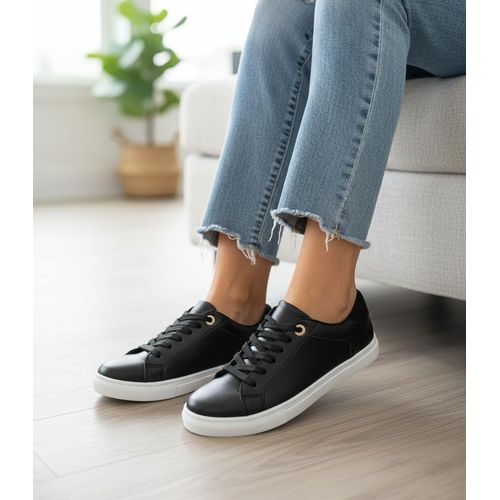 حذاء رياضي مصنوع من الجلد عالي الجودة بتفاصيل من الشمواه SN-24-BLACK