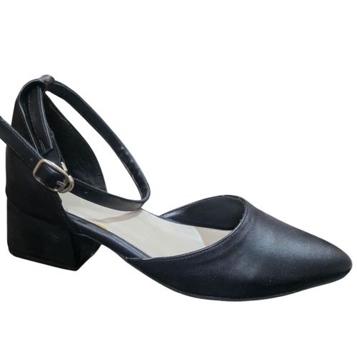 3cm heel woman closed shoe.