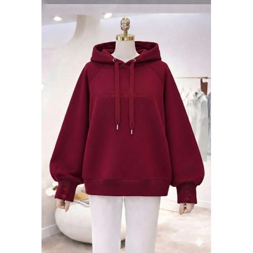 Women's hoodies decorated with heart embroidery