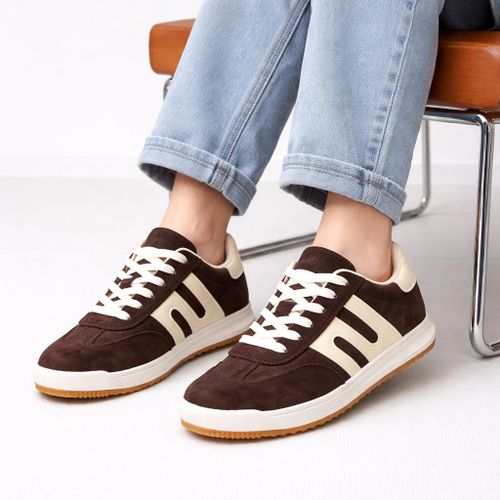 Women Suede Casual Sneakers – Fashion Lace-Up Walking Shoes – Comfortable Lightweight Design with Anti-Slip Rubber Sole – Perfect for Daily Wear