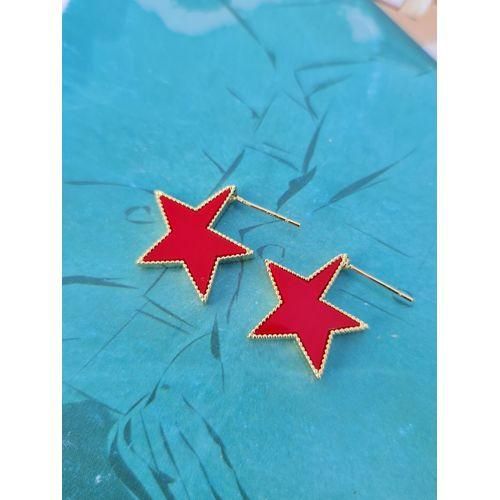 حلق النجمة الحمراء الذهبي من الفولاذ المقاوم للصدأ