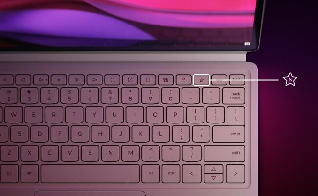 صورة علوية لجهاز Lenovo Yoga Tab Plus تُبرز مفتاحًا ذكيًا على لوحة المفاتيح الاختيارية للوصول الفوري إلى أدوات الذكاء الاصطناعي Lenovo AI Now.