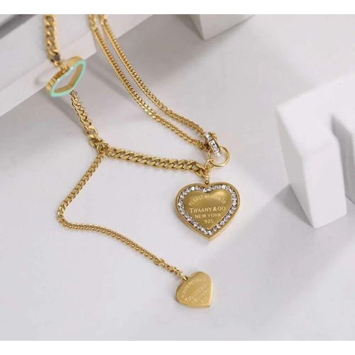 Elegant heart-shaped pendant made of stainless steel