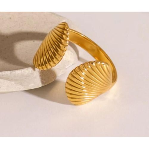 Shell Style Ring - Free Size