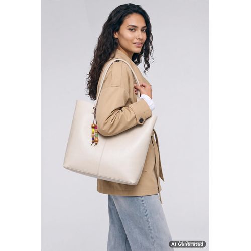 Woman Zippered Shoulder Bag