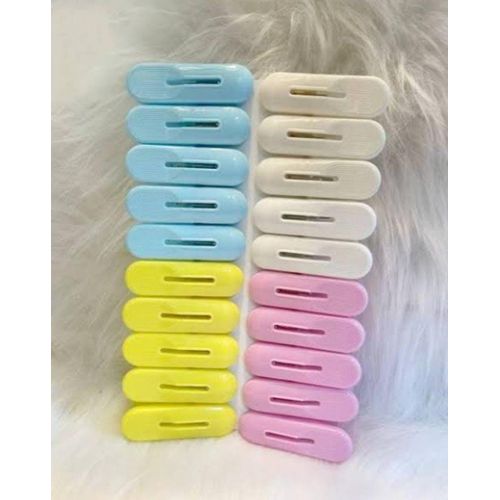 plastic clothes pegs