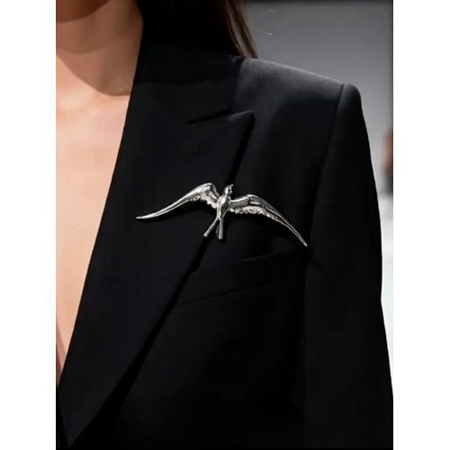 The freedom bird silver stainless steel brooch and clothes pin 1pc
