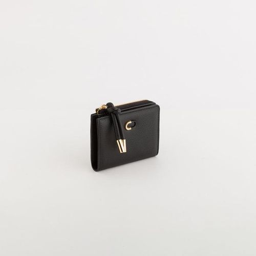 WalletMediumWoman-Heatherwallet