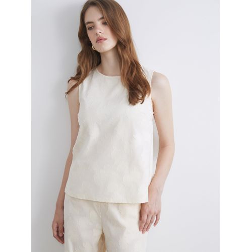 Crew Neck Self-Patterned Blouse