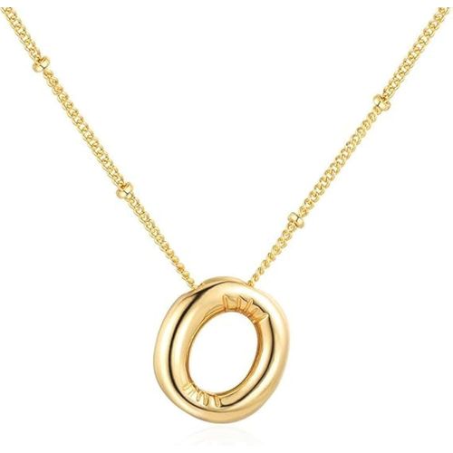 A real gold O letter necklace that you'll receive, made up of 26 letters in a shiny new balloon design, large size with letters A-Z in bubble style, with a collarbone-length chain.