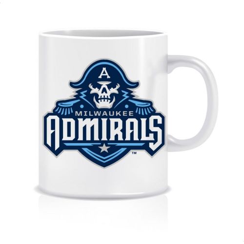 فنجان سيراميك متعدد الألوان