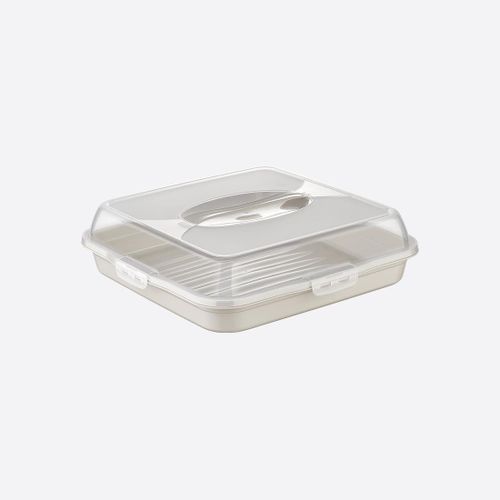 Plastic Square Cake Carrier – 36x36x10 cm – BPA-Free Plastic – Leakproof Easy-Open Lid (Beigee)