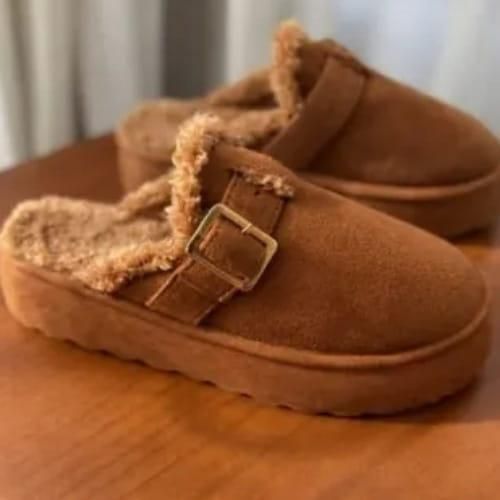 Women's elegant and comfortable fur slippers - Havana