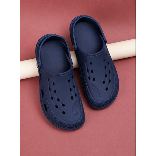 Crocs for Men and Youth - Flexible Orthopedic Sole - Lightweight, Water-Resistant Rubber Crocs - Ideal for Indoor and Outdoor Use