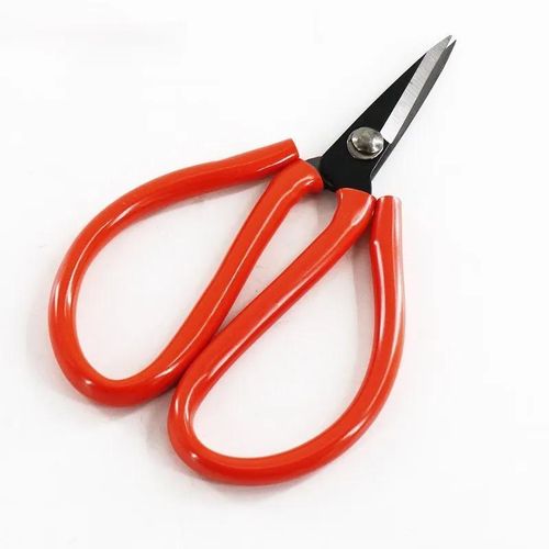 Leather-handled scissors