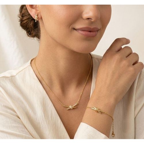 Knot of Elegance Set (Necklace + Bracelet + Hind Chain) – A Symphony of Harmony