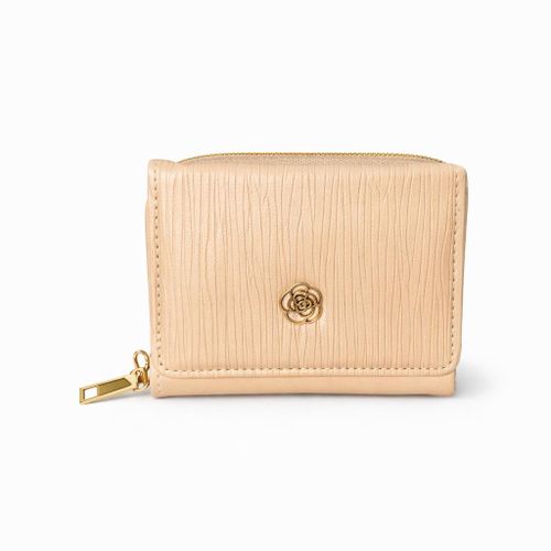 A Very Beautiful And Elegant Women's Wallet
