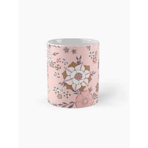 كوب مزخرف بزهور 01