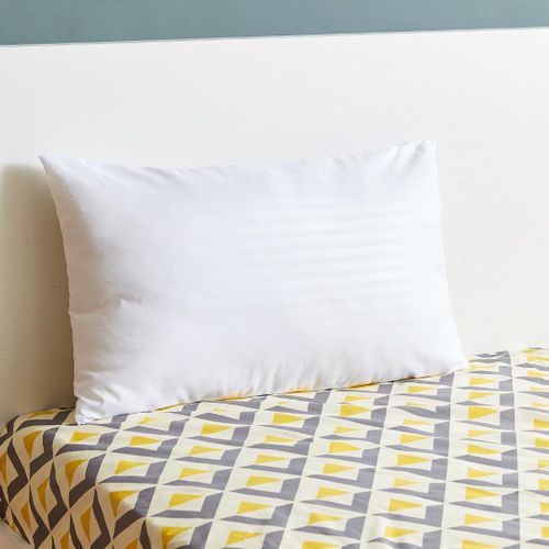 Essential Kids Pillow 40 × 65 cm, Soft Microfiber Pillow with Polyester Filling, Anti-Allergen, Machine Washable, Easy-Care Children's Pillow