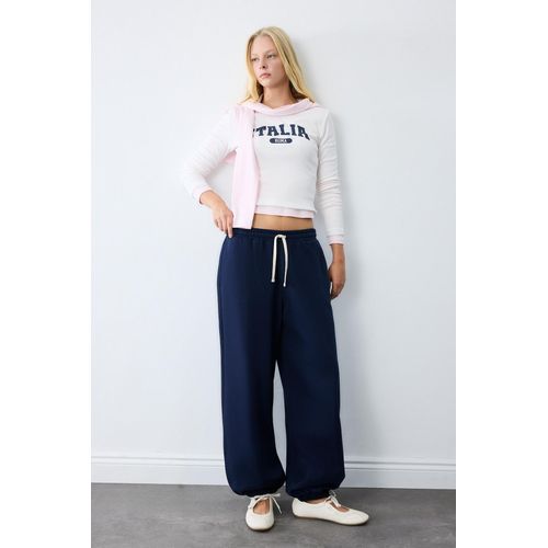 Loose Fit Thick Sweatshirt Fabric Trousers