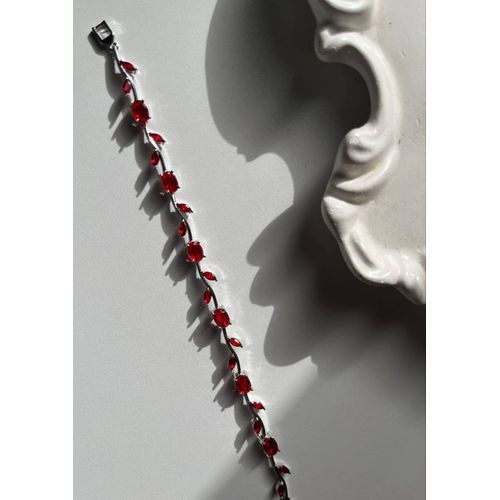 Elegant Branch & Leaves Pattern Pavé Bracelet (Anti-Tarnish) – Steal the Spotlight with a Nature-Inspired, Radiant Look