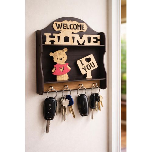 Stylish wooden wall-mounted key holder with Welcome Home decor – organization and elegance in one place