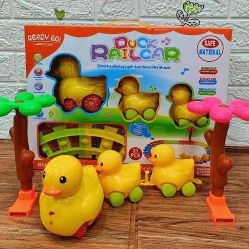 21-piece electric duck train track toy set, includes a moving mother duck with 2 ducklings, lights and music, easy-to-assemble tracks, made of safe and non-toxic ABS plastic, with a portable gift box for children (shape may vary)