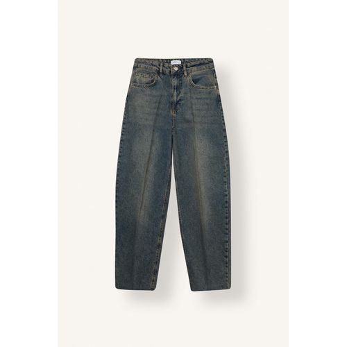 Barrel Fit High Waist Wide Leg Jeans