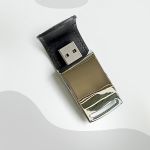 product_image_name-Generic-علبة هدايا Chill Kit – دفتر ملاحظات، كوب رقمي، فلاش جلد 16 جيجابايت، قلم معدني وسلسلة مفاتيح جلدية-4