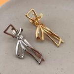 مشبك شعر أنيق بتصميم جذاب للنساء