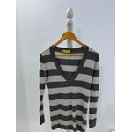 African Lion كنزة نسائية برقبة مستديرة 18