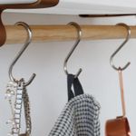 product_image_name-Home Gallery-رفوف حائط عائمة بحزام من الجلد البني من البولي يوريثان مقاس 60*20، لون بني، رفين-2