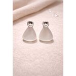 product_image_name-Generic-حلق أنيق باللون الأبيض المطفي مع لمسة فضية يمنح الإطلالة هدوءًا ورقيًا.-4