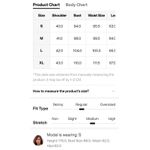 SHEIN بلوزة خضراء سادة بياقة على شكل حرف V - image 7