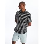 product_image_name-LC Waikiki-قميص رجالي مخطط بأكمام قصيرة وتصميم مريح من الفيسكوز-1