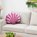 كوشن ديكور مجسّم شكل صدفة محشو فايبر