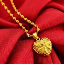 اشتري Fashion Gold Plated Clavicle Ripple Heart Pendant Necklace Lady's Necklace في مصر