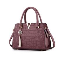 اشتري 24 7 FASHION  Ladies leather  Crocodile Handbag V Letters Designer Shoulder Bags في مصر