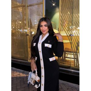 فستان حريمي عالى الجوده مريح وسهل اللبس بأزرار مدهبه مناسب لكل الاوقات مقاس واحد مناسب للجميع  