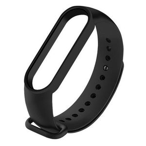 Xiaomi Mi Band 6 سوار سيليكون بديل بلون أسود (أسود)