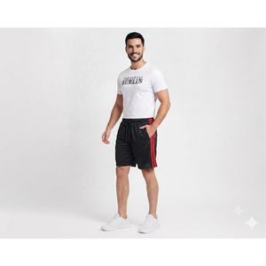 طقم رجالي شورت رياضي ممتاز مواصفات دولية تلبيس مريح و واسع - اسود واحمر  مع تي شيرت ابيض مطبوع 