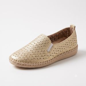 Comfortable women's orthopedic shoe with imported leather and silicone rubber sole - Model 16-101-2 - Gold