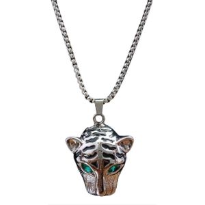 سلسلة رجالية بعين خضراء مميزة مصنوعة من الفولاذ المقاوم للصدأ