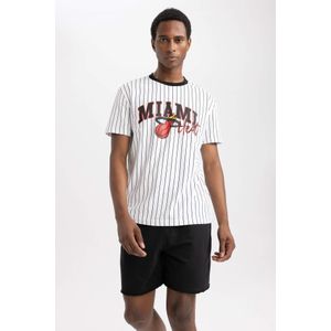 Black MAN Defacto Fit NBA Chicago Bulls Licensed Oversize T-Shirt