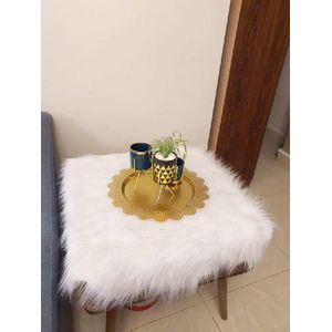 مفرش طاولة فاخر من الفرو الصناعي مضاد للانزلاق بتصميم أنيق مناسب لحفلات الزفاف والكريسماس مفرش مربع مقاس 90 في 90 سم لإضافة الدفء والفخامة لديكور المنزل