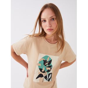 LC Waikiki تيشيرت نسائي بأكمام قصيرة مطبوعة مع ياقة دائرية