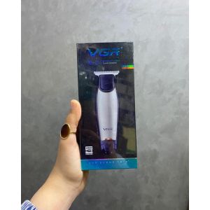 VGR The V-212 professional shaver comes with three guide combs, is USB rechargeable, and has an 80-minute runtime. It is available in silver and dark blue.