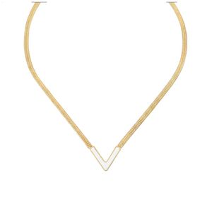 قلادة بلون ذهبي